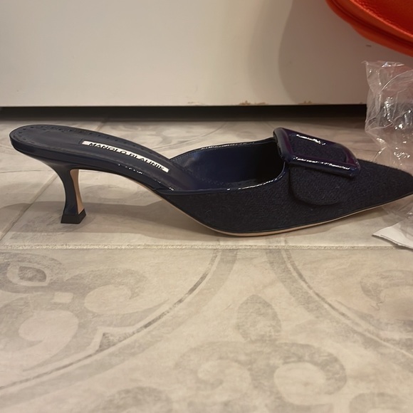 Navy blue kitten heel tweed and patent leather mules manolo blanik nwt - Picture 3 of 4